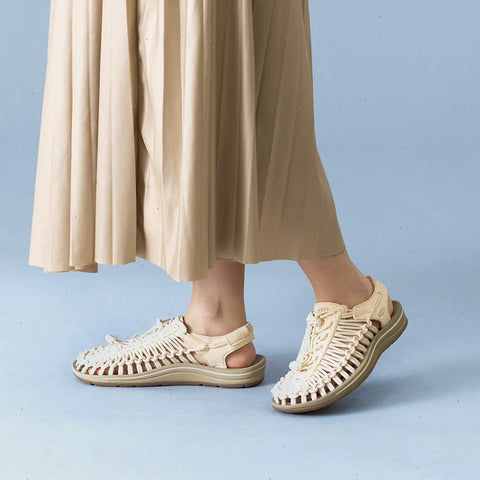 Women's UNEEK Sneaker  |  White Cap/Cornstalk