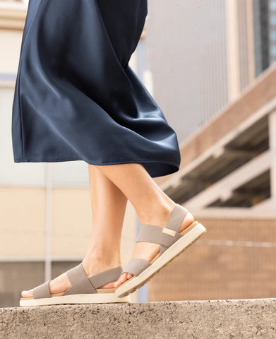 Women's Elle Backstrap Sandal Wide  |  Brindle/Birch