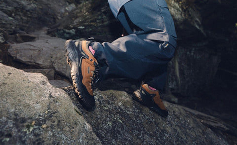 Men's Targhee IV Wide Waterproof Hiking Shoe  |  Bison/Black